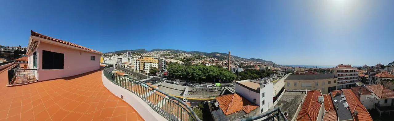 Garden And Seaview Apartment - Free Parking Funchal  Portugal