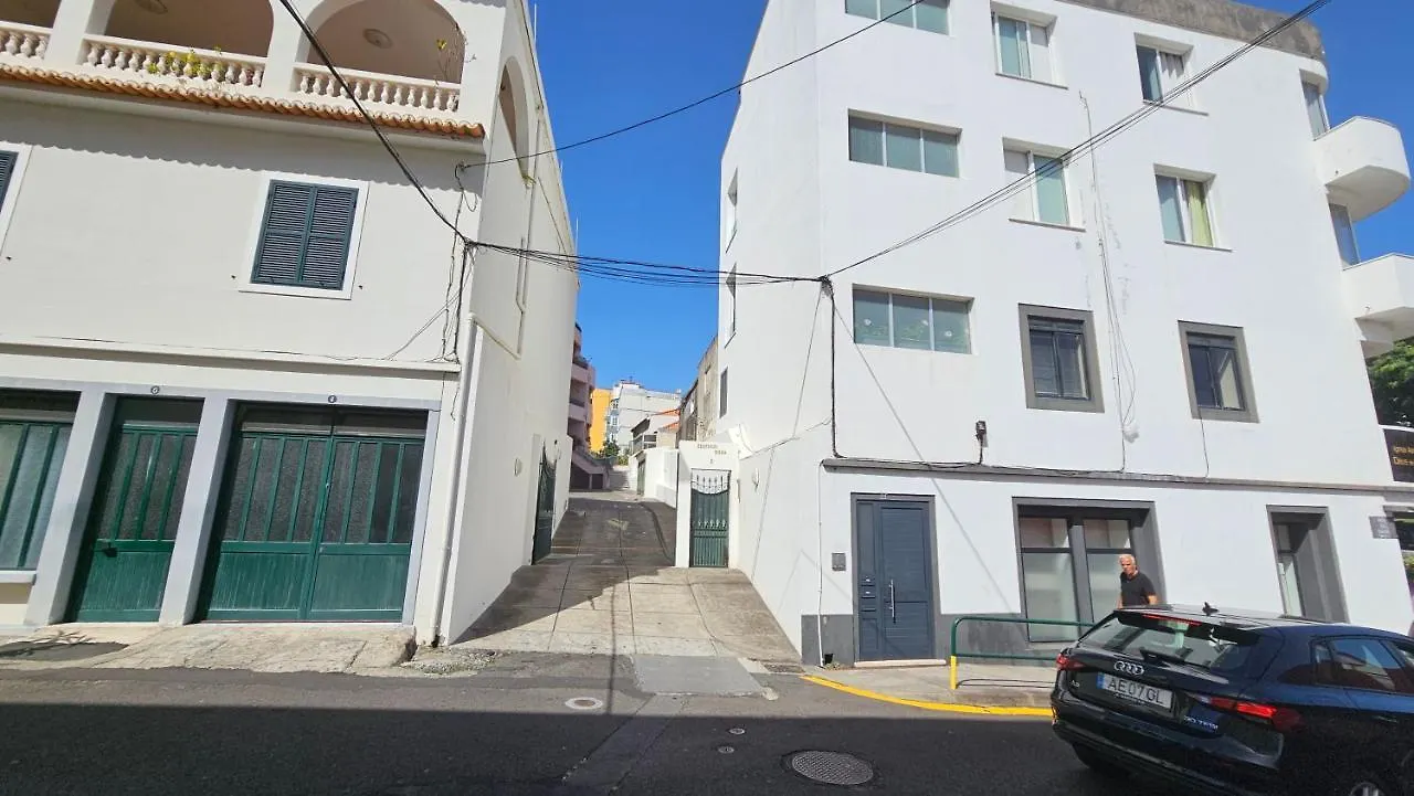 Garden And Seaview Apartment - Free Parking Funchal  Portugal