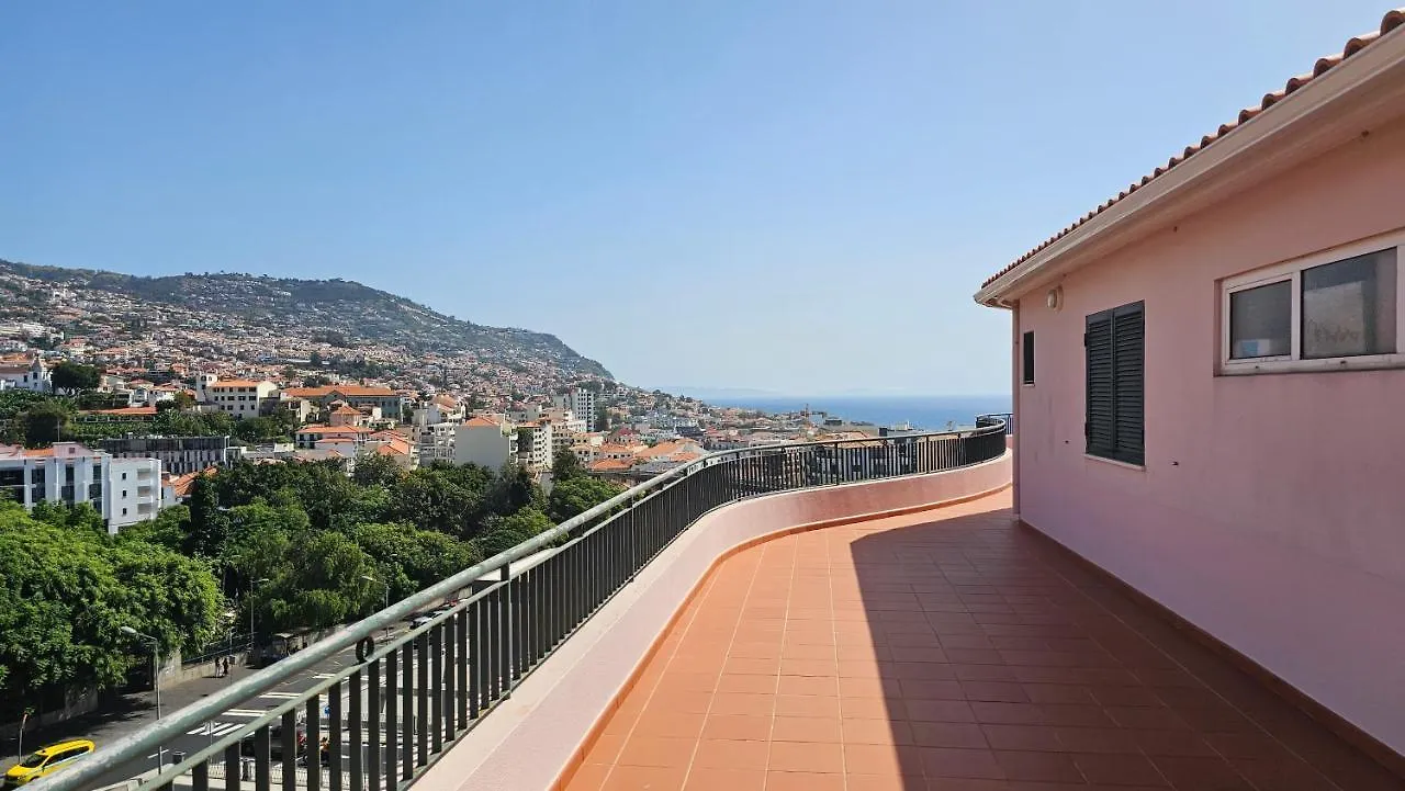 Garden And Seaview Apartment - Free Parking Funchal  0*, Funchal (Madeira) Portugal