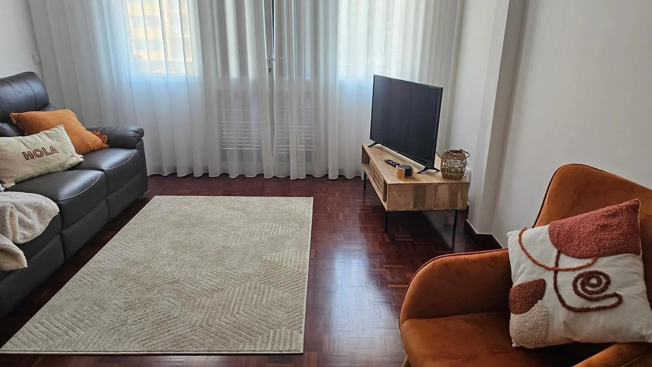 Garden And Seaview Apartment - Free Parking 푼샬