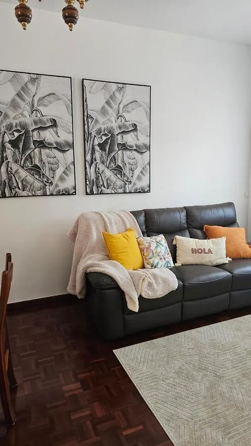 Garden And Seaview Apartment - Free Parking 푼샬 포르투갈